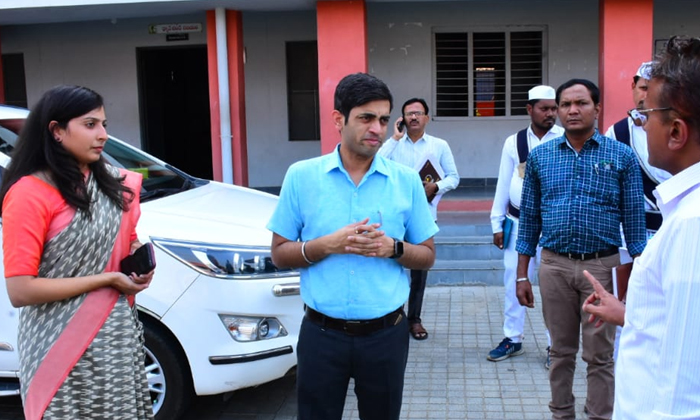 District Collector Inspected The Training Centers , District Collector , Traini District Collector Inspected The Training Centers , District Collector , Traini-TeluguStop.com