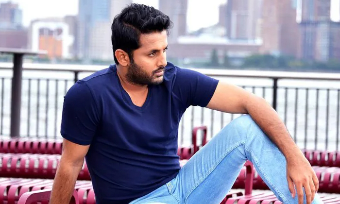  Do You Know Who Are The Two Directors Who Beat Nitin Details, Nithin, Hero Nithi-TeluguStop.com