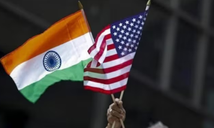  Indian-americans Have Lowest Poverty Rate Among Asian Americans , Asian America-TeluguStop.com
