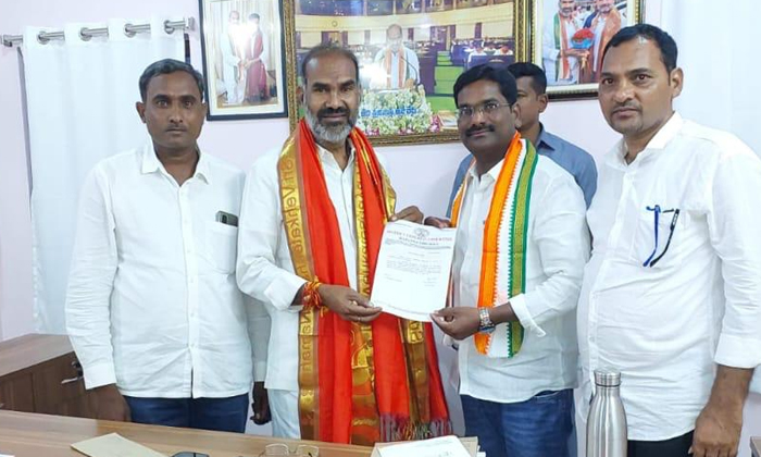  Medipalli Devanandam Appointed As District Vice President Of Congress Party , Wh-TeluguStop.com