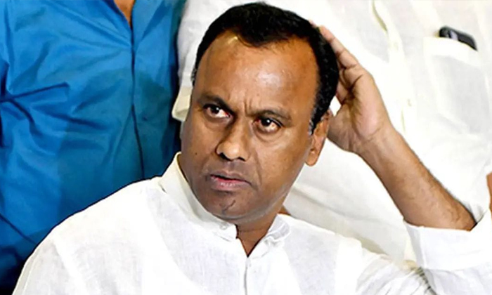  Munugodu Mla Komatireddy Rajagopal Reddy Fired On Suryapet Mla Jagdish Reddy, Mu-TeluguStop.com