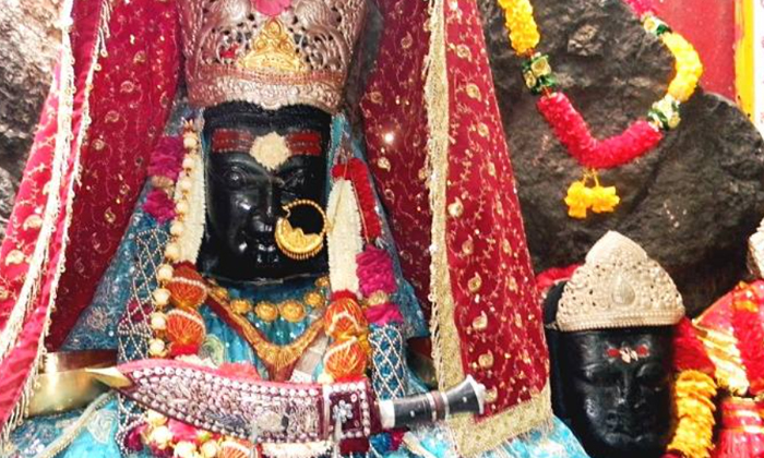  Mystery Of Dhari Devi A Goddess Who Changes Her Face Thrice A Day,dhari Devi ,ut-TeluguStop.com