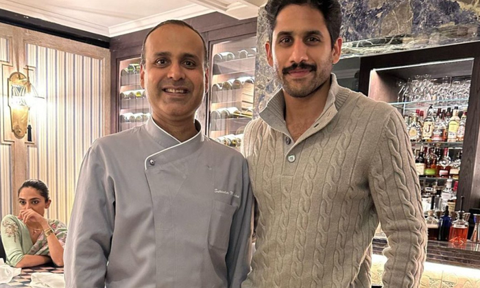  Naga Chaitanya Sobhitha Dhulipala Spotted At London Restaurant,naga Chaitanya, S-TeluguStop.com