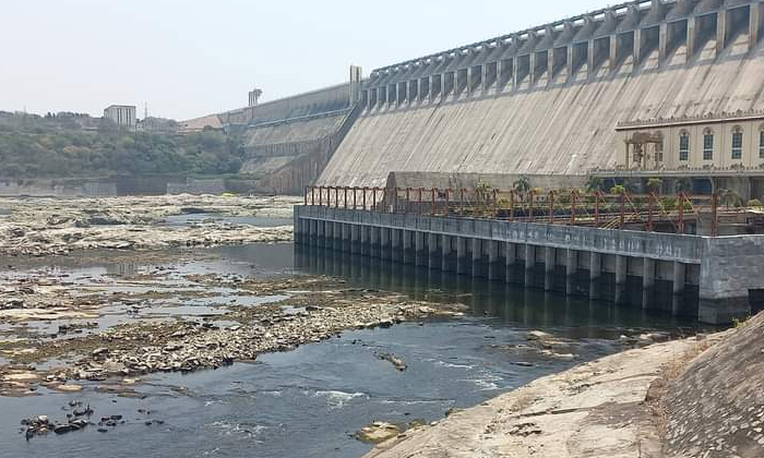  Reverse Bull Power Generation Stalled By Andhra Water Exploitation , Andhra Wate-TeluguStop.com