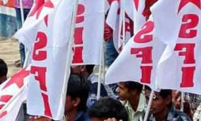  Agitation Of Student Unions At Nirmal Government Hospital.. Tension,student Unio-TeluguStop.com