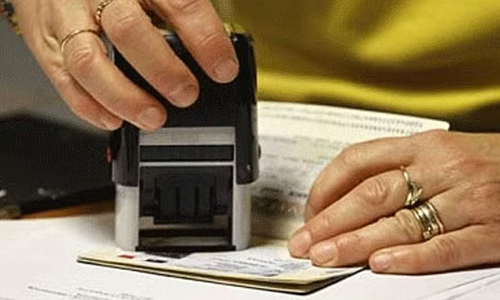  Uks Higher Salary Thresholds For Overseas Skilled Work Visas Kick In-TeluguStop.com