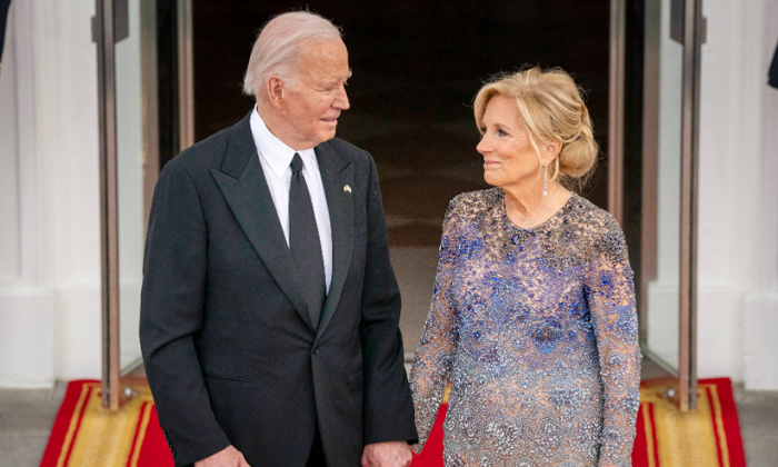  Us President Joe Biden And His Wife Jill Biden Report 620000 Dollars Income In 2-TeluguStop.com