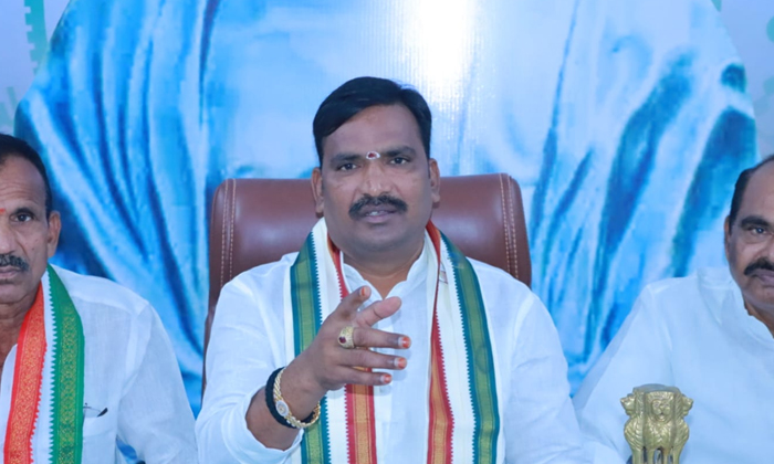  Wash Jagadish Reddy's Mouth With Acid Govt. Whip Beerla Ilaiah , Whip Beerla Ila-TeluguStop.com