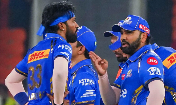  Would It Be Good If Hardik Pandya Takes Rohit Sharma Advice About Mumbai Details-TeluguStop.com