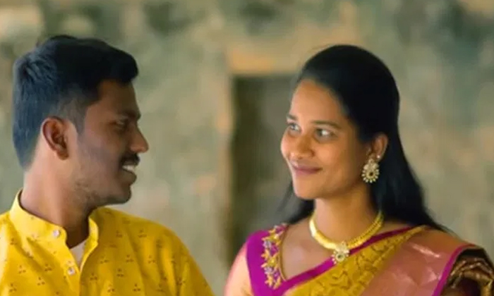 Telugu Barrelakka, Barrelakkaalias, Karne Sirisha, Love, Tollywood-Movie