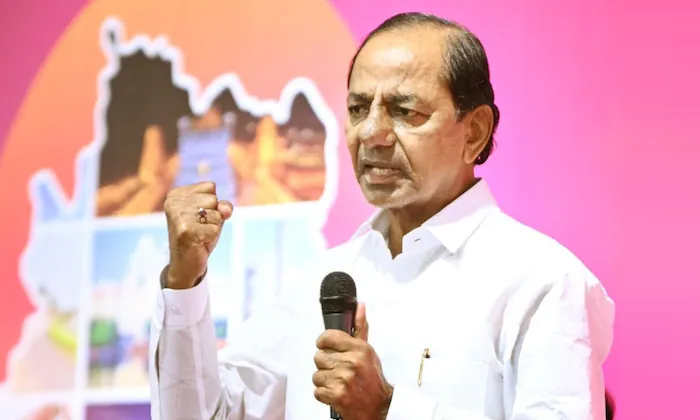  Kcr New Strategies To Stop Brs Leaders Migration Into Congress Party Details, Kc-TeluguStop.com