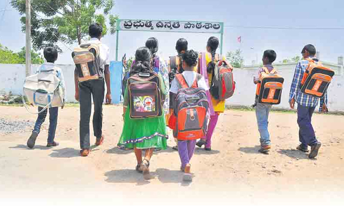 Telugu Ap Tenth, Chippagiri, Kurnool, Naveena, Naveena Story, Naveena Tenth-Insp