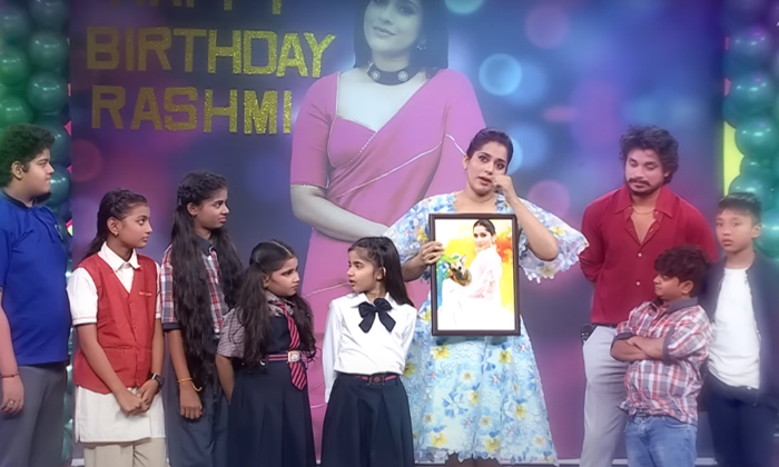Telugu Anchor Rashmi, Chutki Gautam, Rashmi, Rashmi Gautam, Rashmi Gautham, Rash