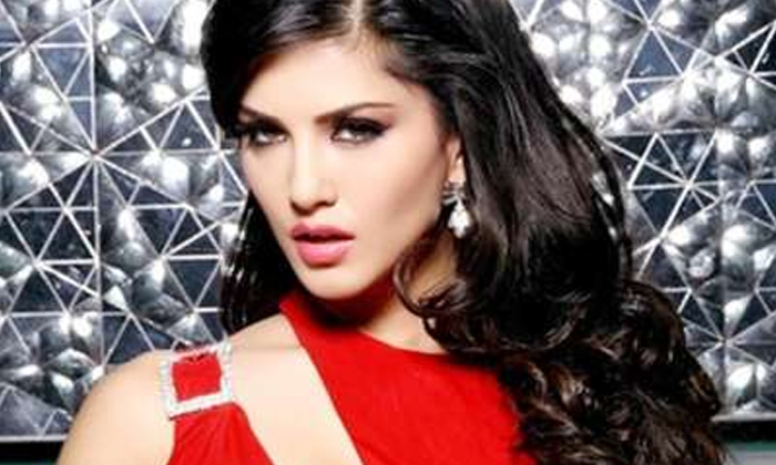  Sunnyleone Comments About Her Breakup Lovestory Details Here Goes Viral In Socia-TeluguStop.com