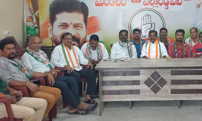  Congress Party Is The People's Rule Brs Party Is The Monarchy Rule: Saddi La-TeluguStop.com