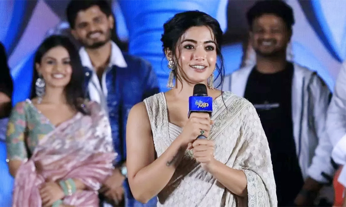  That Is The Only Reason Rashmika Does Not Speak English In Events Details, Rash-TeluguStop.com