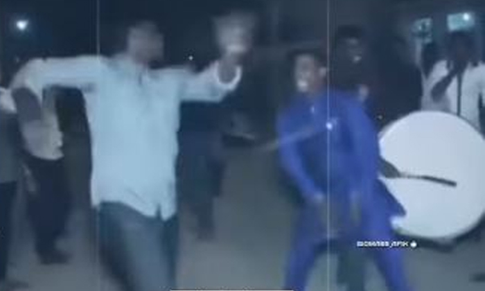  Viral Video Of The Bridegroom Who Got Excited By Dancing At His Wedding, Viral V-TeluguStop.com
