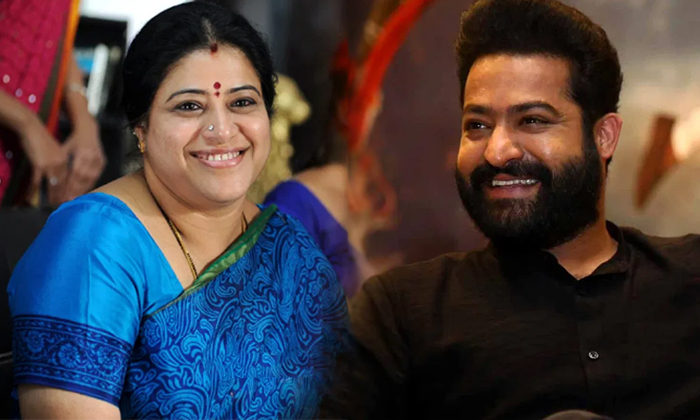 Senior Actress Sudha Says About When Jr Ntr Helped Her When She Fell Down During-TeluguStop.com