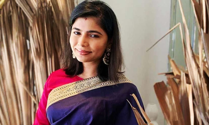  Singer Chinmayi Satires On Me Too Movement And Kollywood Singers, Singer Chinmay-TeluguStop.com