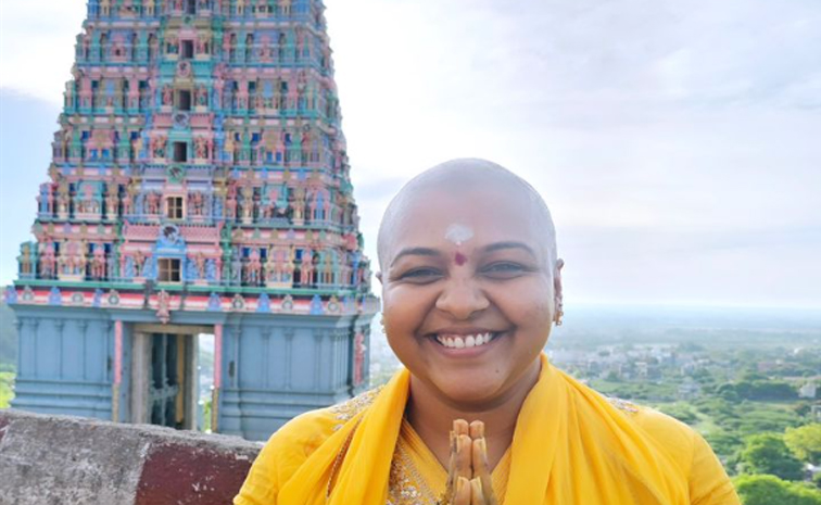  10th Class Heroine Shaved Her Head Thiruthani Murugan Temple, Thiruthani Murugan-TeluguStop.com