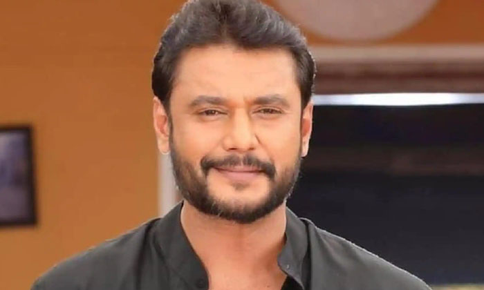  Hero Darshan Controversies ,darshan , Controversies , Arrest, Puneeth Rajku-TeluguStop.com