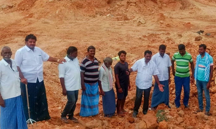  Demolition Of Graveyard In The Name Of Lake Sand, Demolition Of Graveyard , Lake-TeluguStop.com