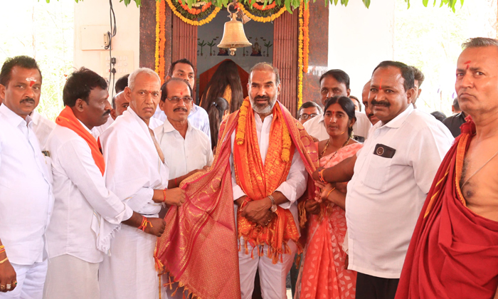  Government Whip Who Participated In Hanuman Jayanti Celebrations , Hanuman Jayan-TeluguStop.com