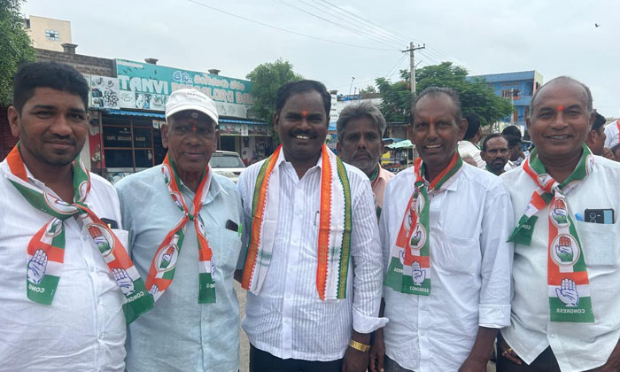  Megi Narasiah Joined The Congress, Megi Narasiah, Congress, Ts Politics , Raj-TeluguStop.com