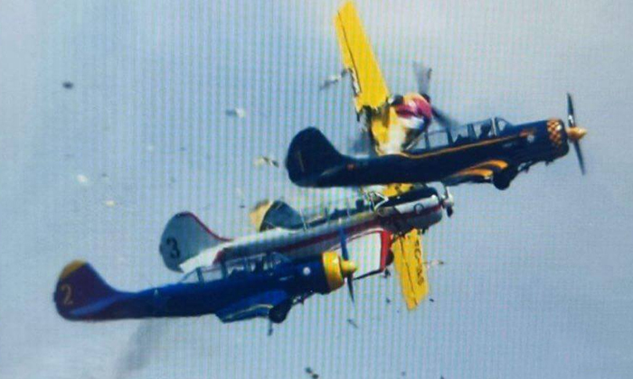  Planes Collide Mid-air At Portugal Beja Air Show Video Viral Details, Social Med-TeluguStop.com