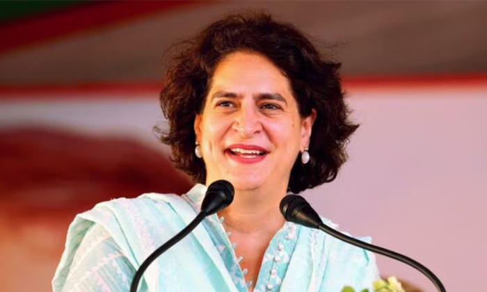  Priyanka Gandhi In The Election Ring For The First Time Details, Priyanka Gandh-TeluguStop.com