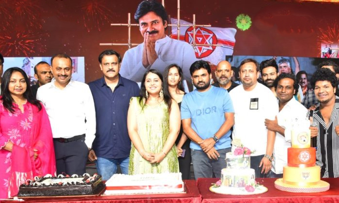  Producer Tg Vishwa Prasad Gives Grand Party For Pawan Winning Details, Tg Vishwa-TeluguStop.com