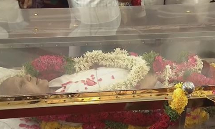  Ramoji Rao's Last Rites Will Be Held At Film City Tomorrow Morning , Film City T-TeluguStop.com