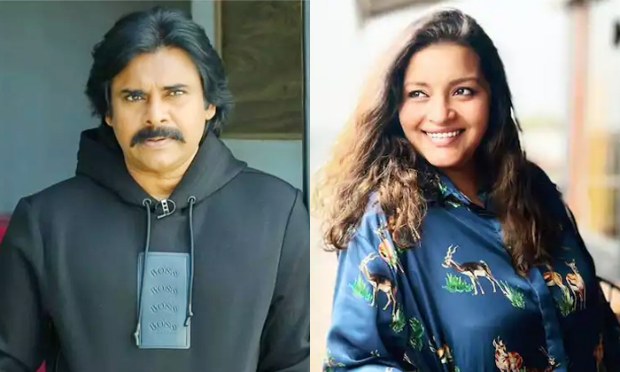  Renu Desai Once Again Fire On Pawan Kalyan Fans Details, Renu Desai,pawan Kalyan-TeluguStop.com