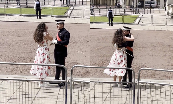  Royal Guard Proposes To Girlfriend Moments Before Kate Middletons Balcony Appear-TeluguStop.com