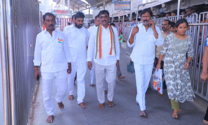  Secunderabad Ganesh Temple Eo Vinod Reddy Visited Rajanna Temple, Secunderabad G-TeluguStop.com