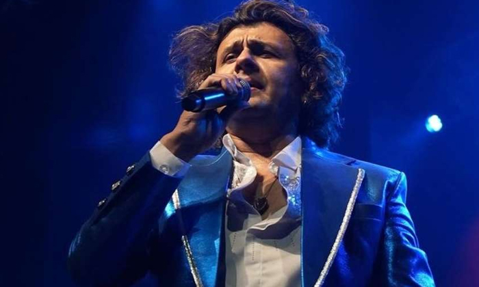  Singer Sonu Nigam Awarded Honorary Fellowship In Uk For Worldwide Impact In Musi-TeluguStop.com