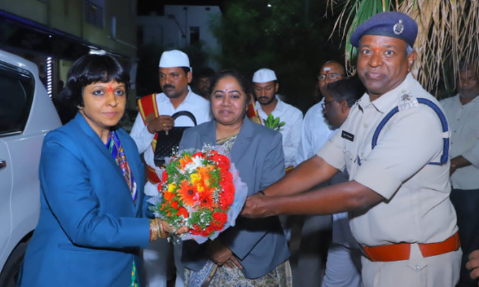  Telangana High Court Justice Surepalli Nanda Reached Vemulawada To Visit Rajanna-TeluguStop.com