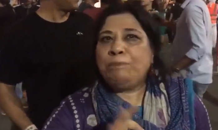  Video How The Fans Are Crying Because Of The Worst Game Played By Pakistan, 2024-TeluguStop.com