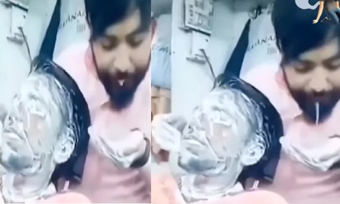  Video Viral Barber Spitting On Face Of Man During Massage In Shamli Details, Vir-TeluguStop.com