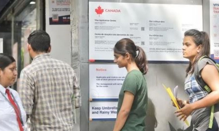  Indian Student Applications To Canada Drop After Bilateral Tensions, Housing Cri-TeluguStop.com