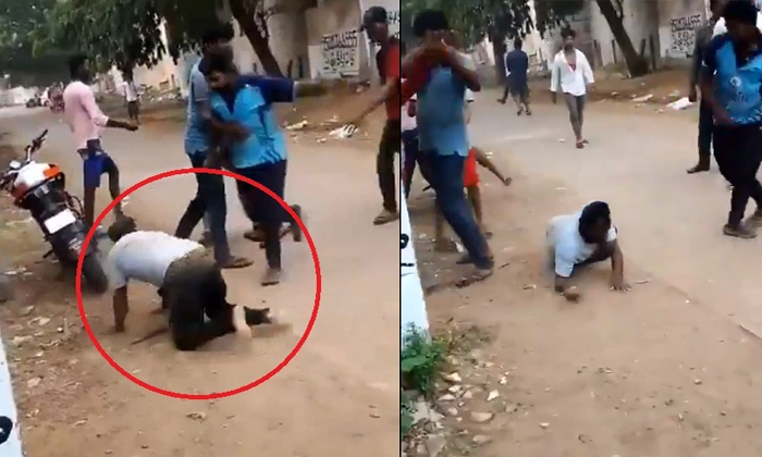 Man Beaten By Mob For Teasing Woman In Ongole Video Viral Details, Viral Video,v Man Beaten By Mob For Teasing Woman In Ongole Video Viral Details, Viral Video,v-TeluguStop.com