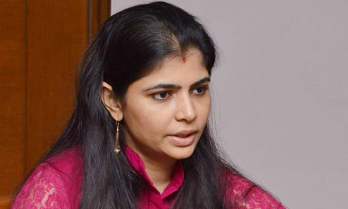 Telugu Chinmayi, Tollywood, Trollers, Trolls-Movie