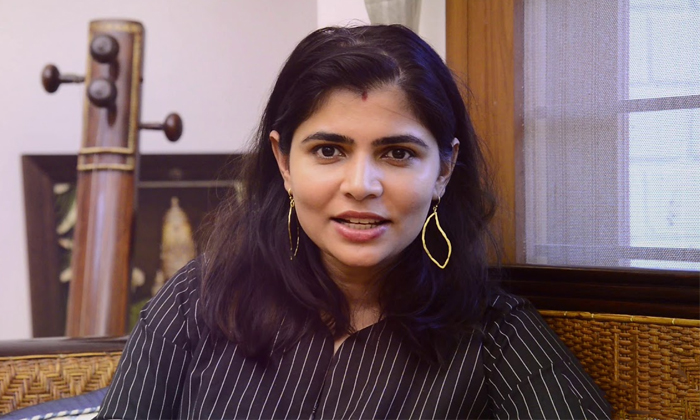  Singer Chinmayi Sripada About Trolls And Molestation Details, Singer Chinmayi, T-TeluguStop.com