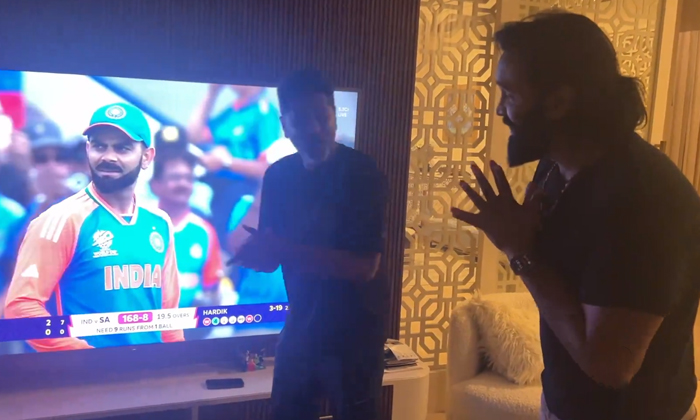  Tollywood Hero Manchu Vishnu Team India World Cup Winning Celebrations Video Goe-TeluguStop.com