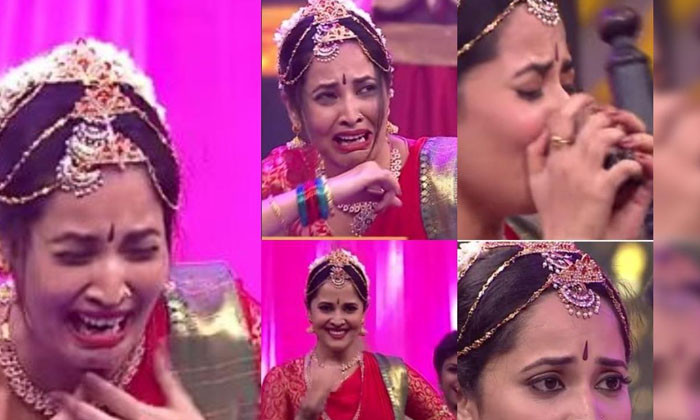  Anasuya Upset With Trollers For Her Dance Performance , Anasuya, Savitri, Dance-TeluguStop.com