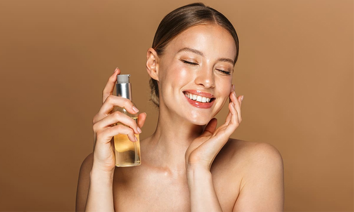  Applying This Magical Oil Will Make Your Skin Super White Details, Super White-TeluguStop.com