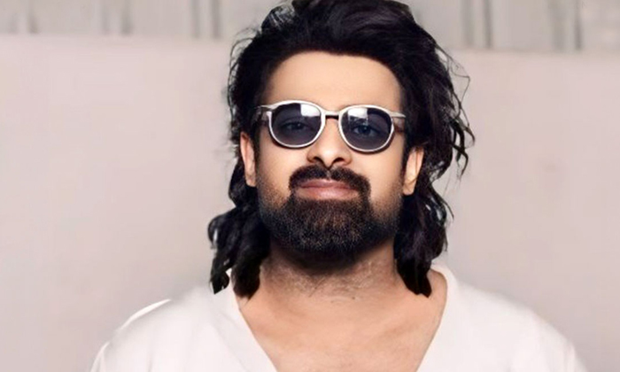  Bollywood Critics Making Negative Comments On Prabhas , Prabhas, Bollywood Criti-TeluguStop.com