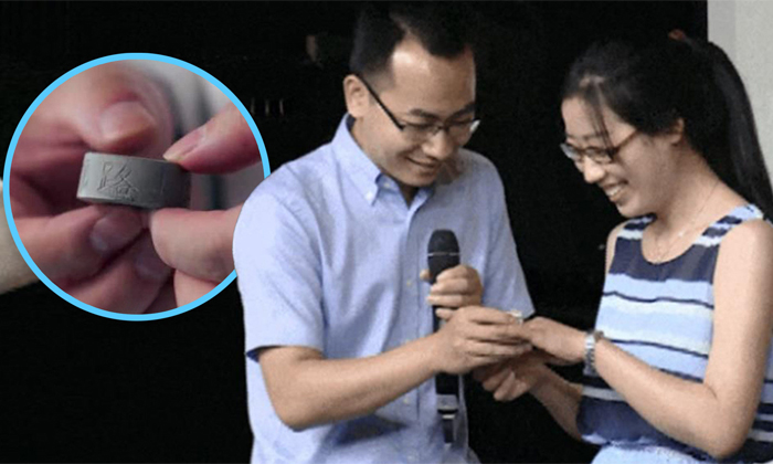  Chinese Man Proposes To Girlfriend With Cement Ring Details, China, Fiancée, Ce-TeluguStop.com