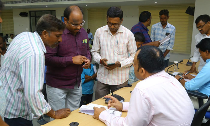  Officials Should Respond And Solve Public Problems Promptly , District Collect-TeluguStop.com