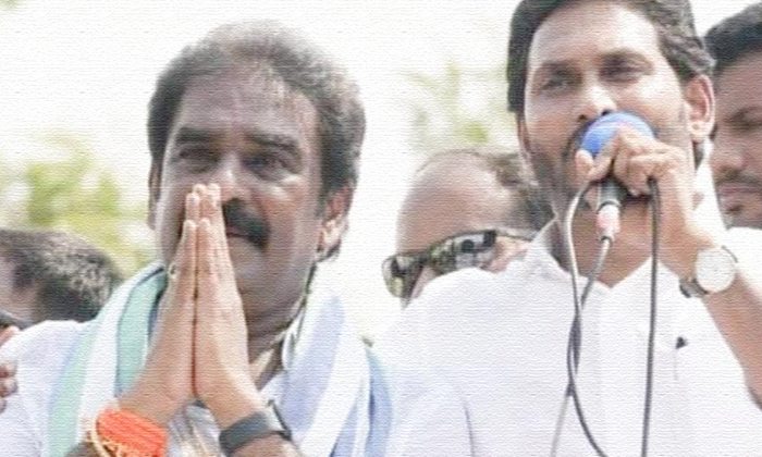  Jagan's Support For 'pinnelli' Tdp Complaint To Ec, Central Election Commission,-TeluguStop.com